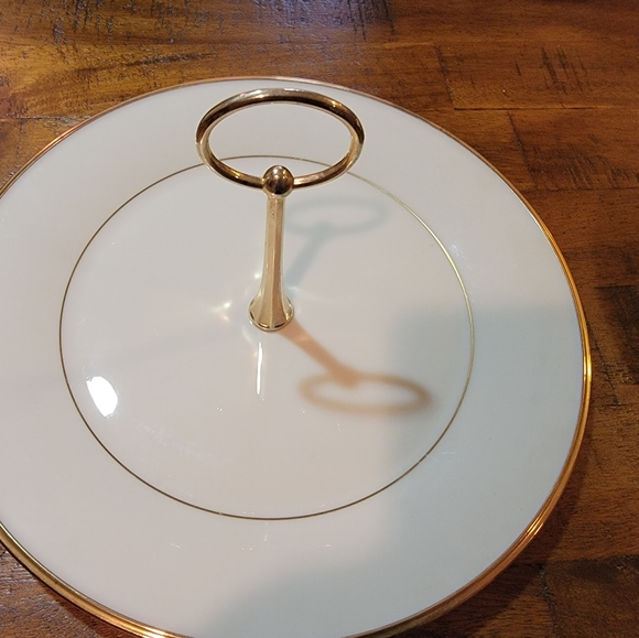 Fine China - Picture 3 of 6